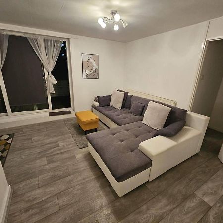 Stunning 1-Bed Apartment In London Eksteriør billede